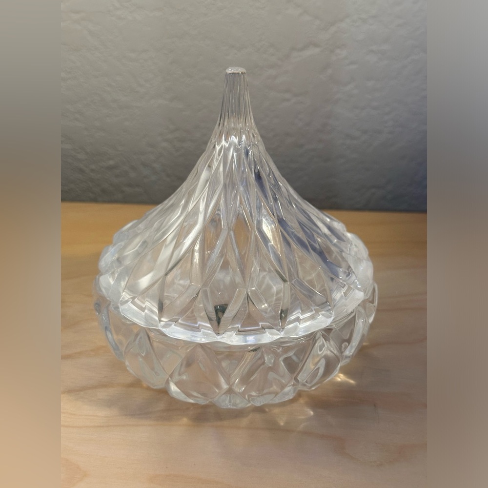 🍫 Shannon Crystal Hershey Shaped Candy Dish